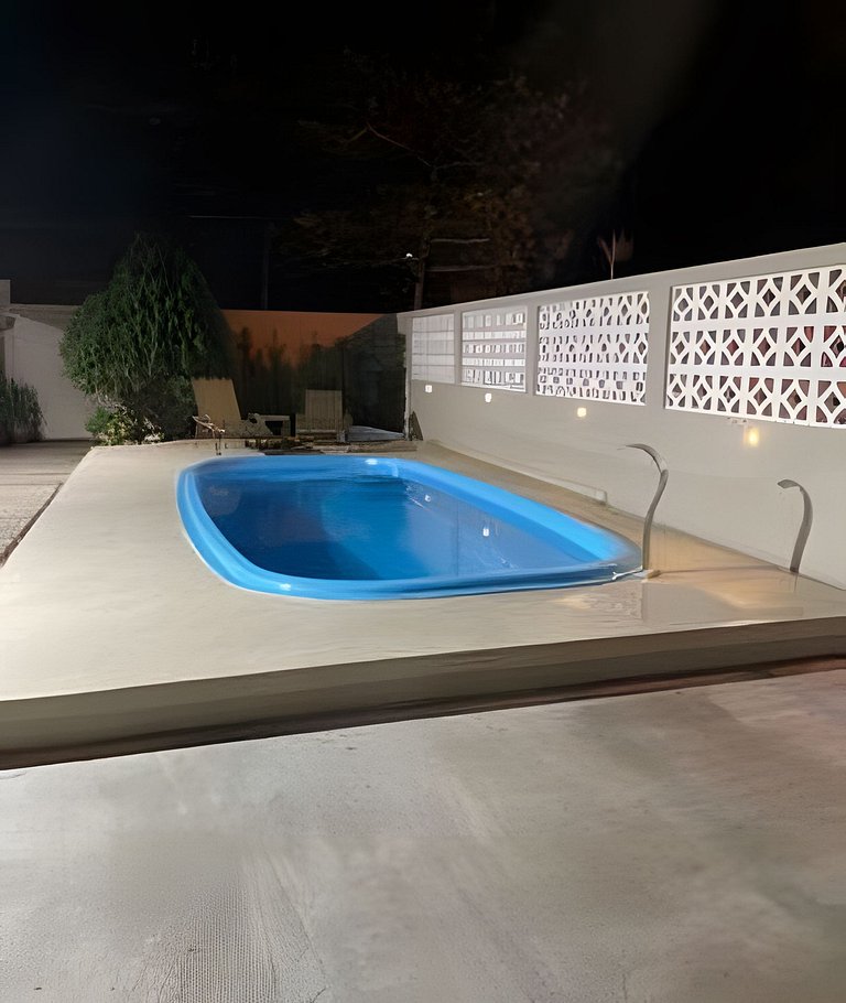 São Francisco do Sul, 900m do mar com piscina