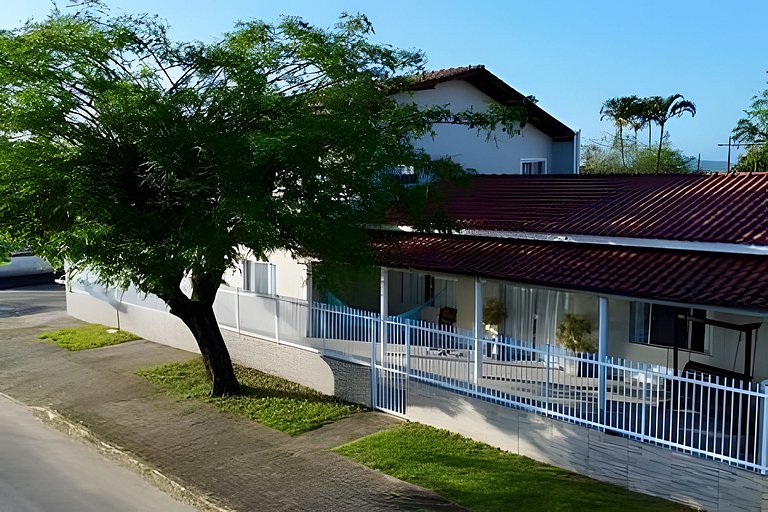 Casa equipada e confortável - São Francisco do sul