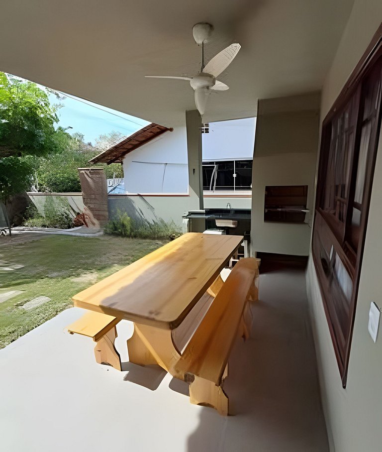 Casa 300m da praia em São Francisco do Sul