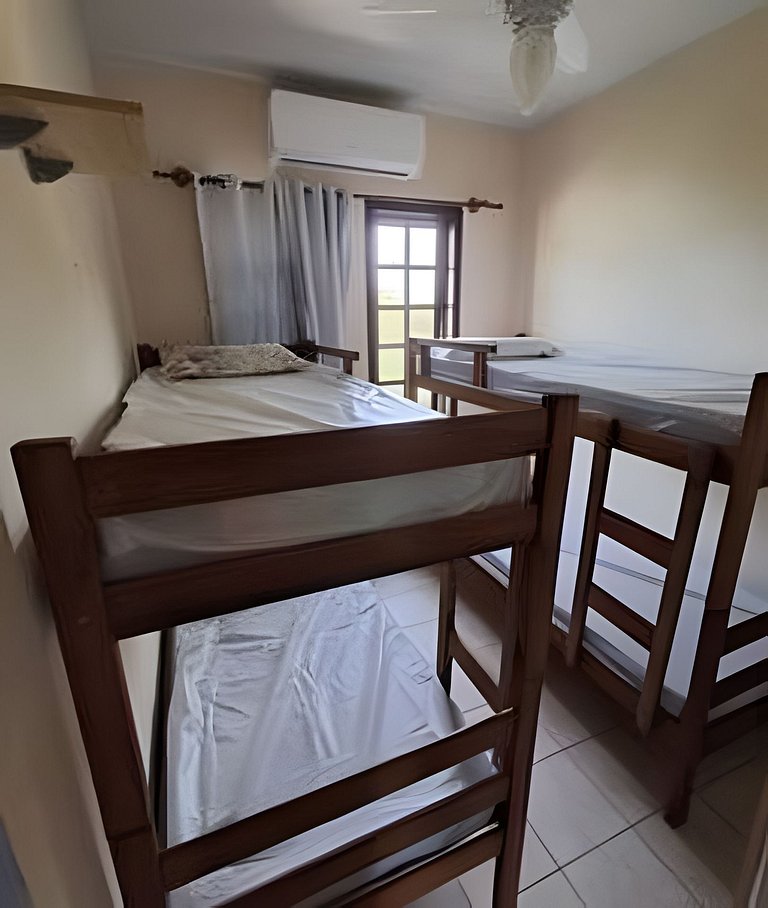 Casa 300m da praia em São Francisco do Sul