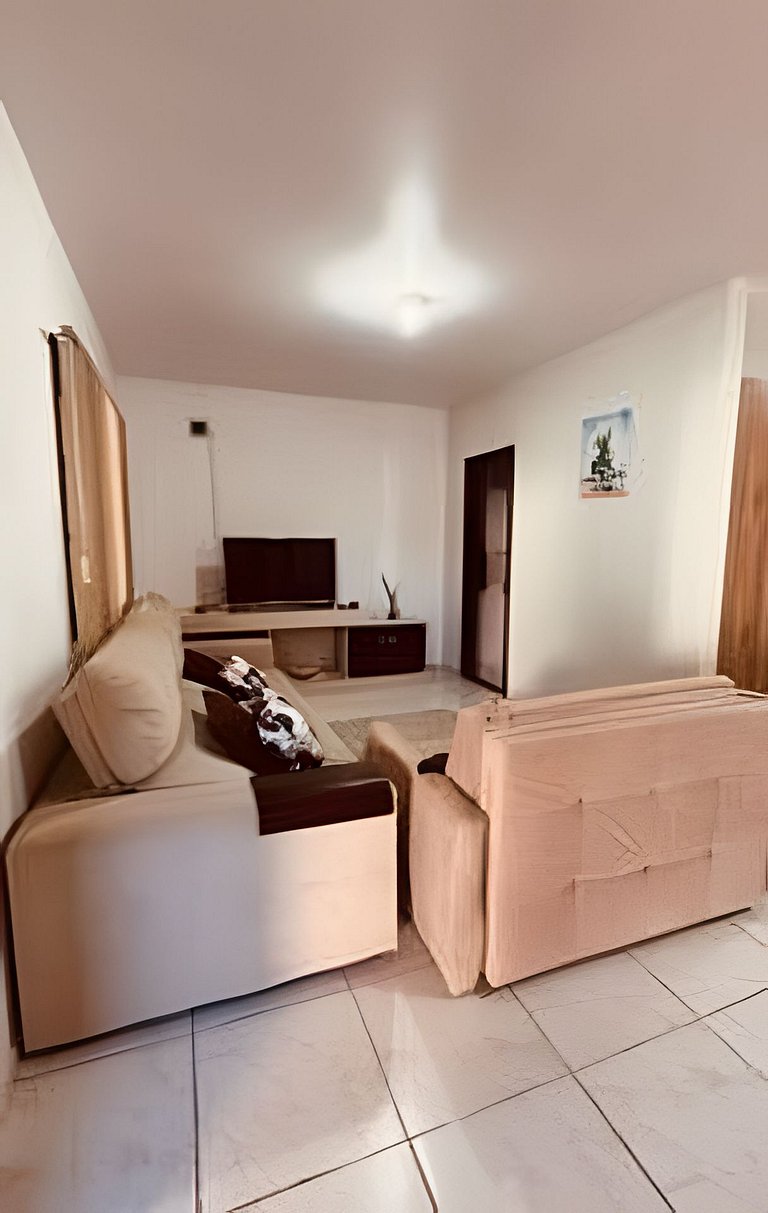 Casa 700m da praia no Itaguaçu