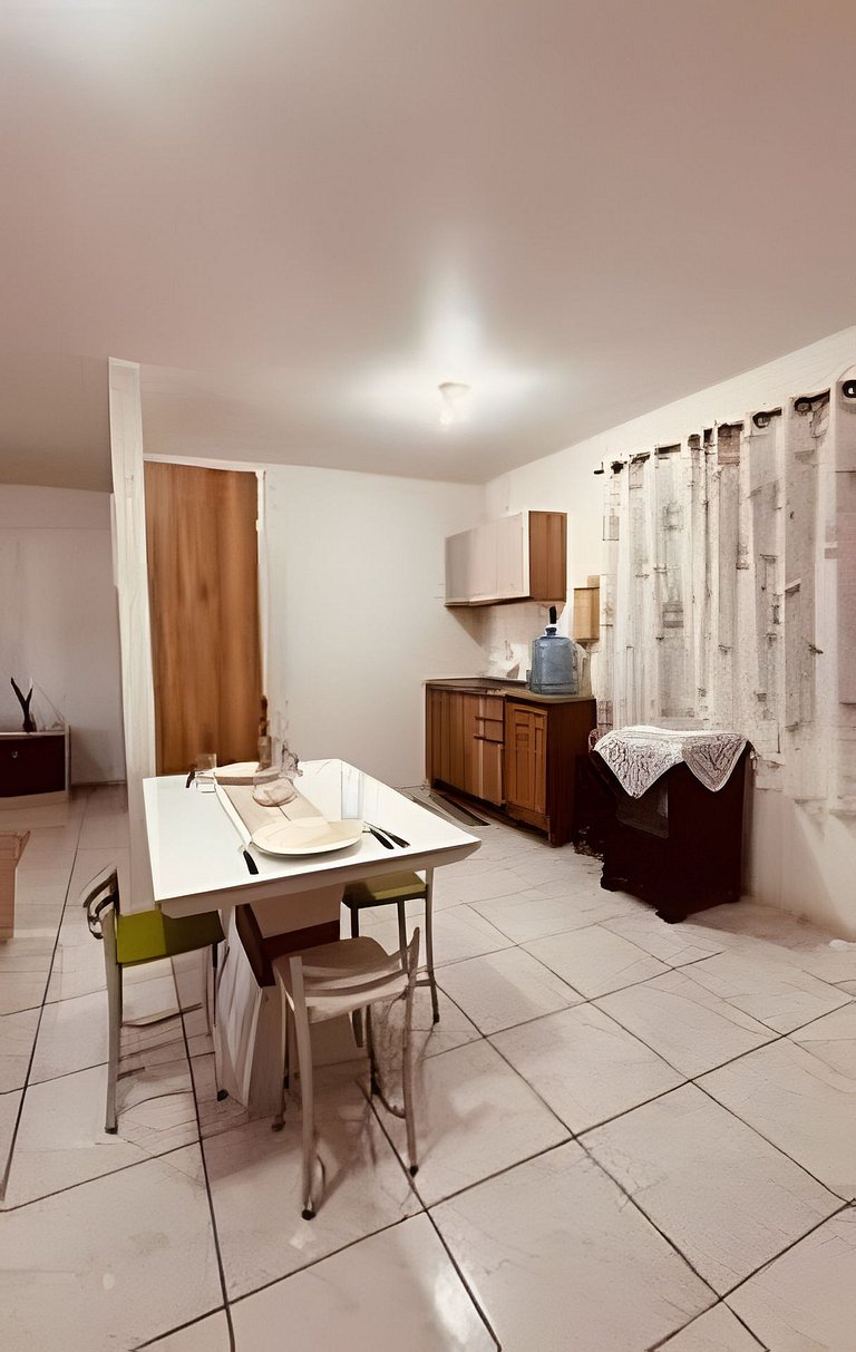 Casa 700m da praia no Itaguaçu