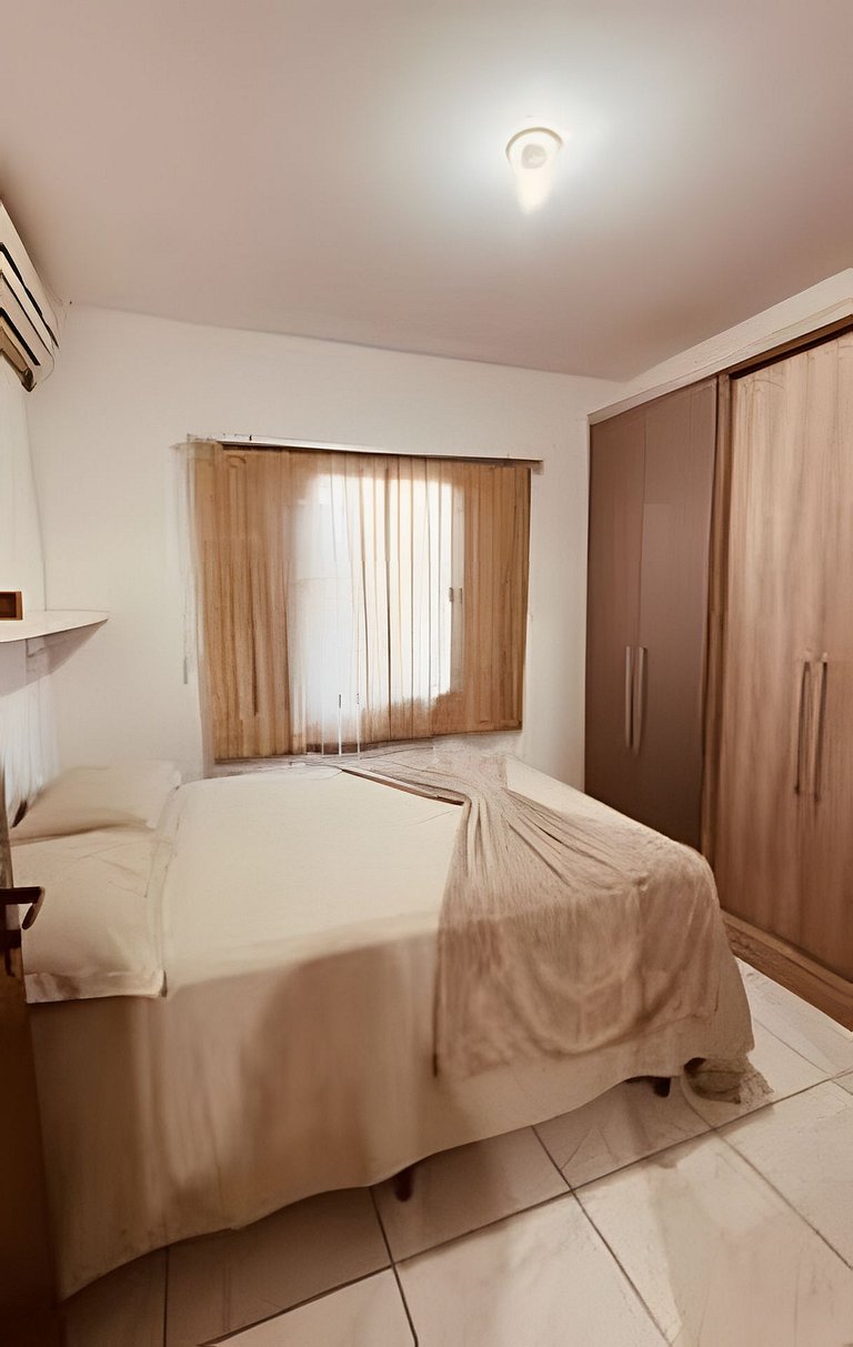 Casa 700m da praia no Itaguaçu